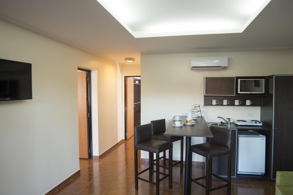 Costa Iguazu Aparthotel Puerto Iguazú Exteriör bild